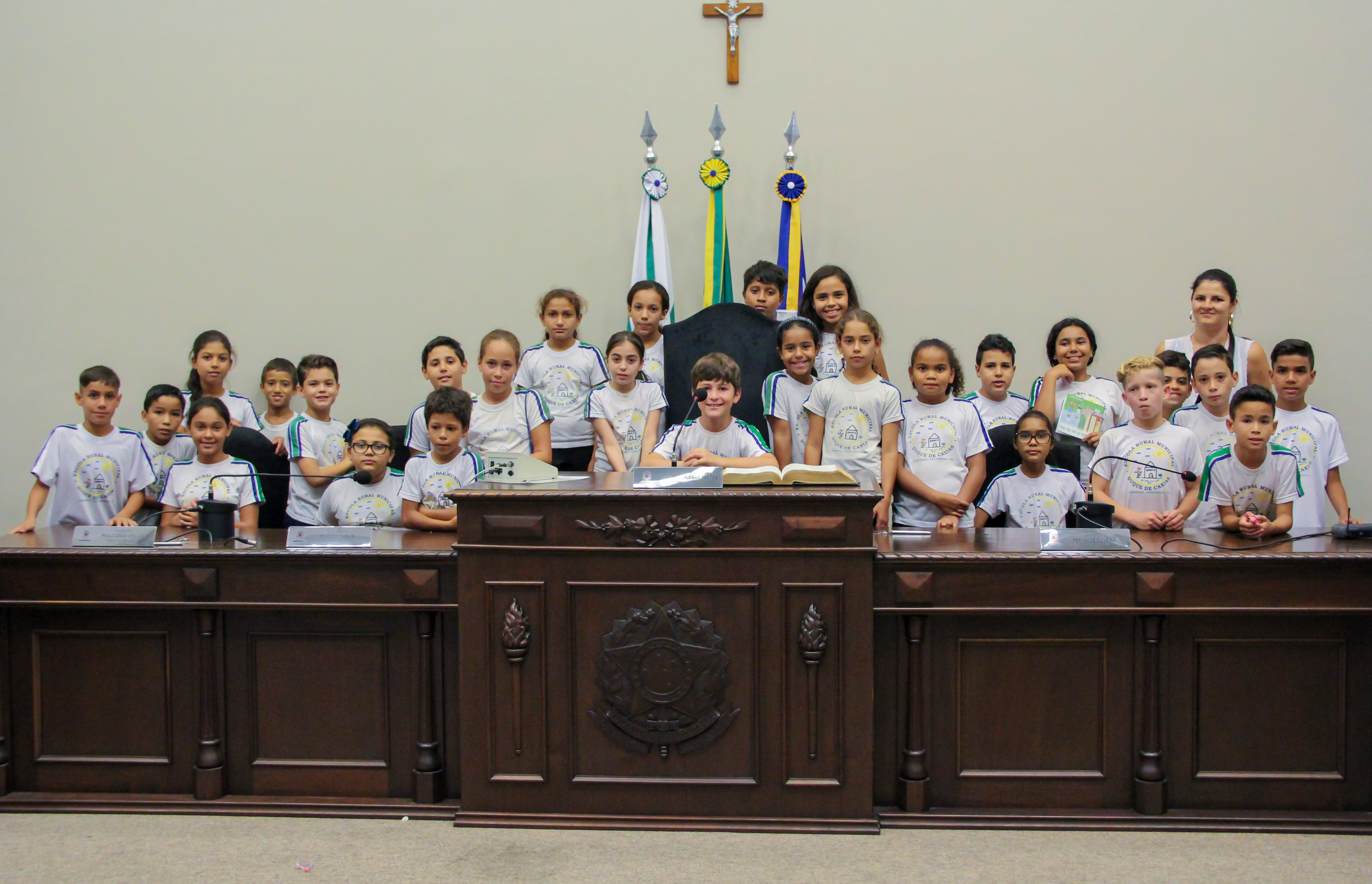 Alunos da Escola Colônia Esperança e Escola Rural Duque de Caxias visitam a Câmara Municipal. 