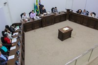 VEREADORES APROVAM LAVRATURA DE ESCRITURA DEFINITIVA A EMPRESA LOCAL